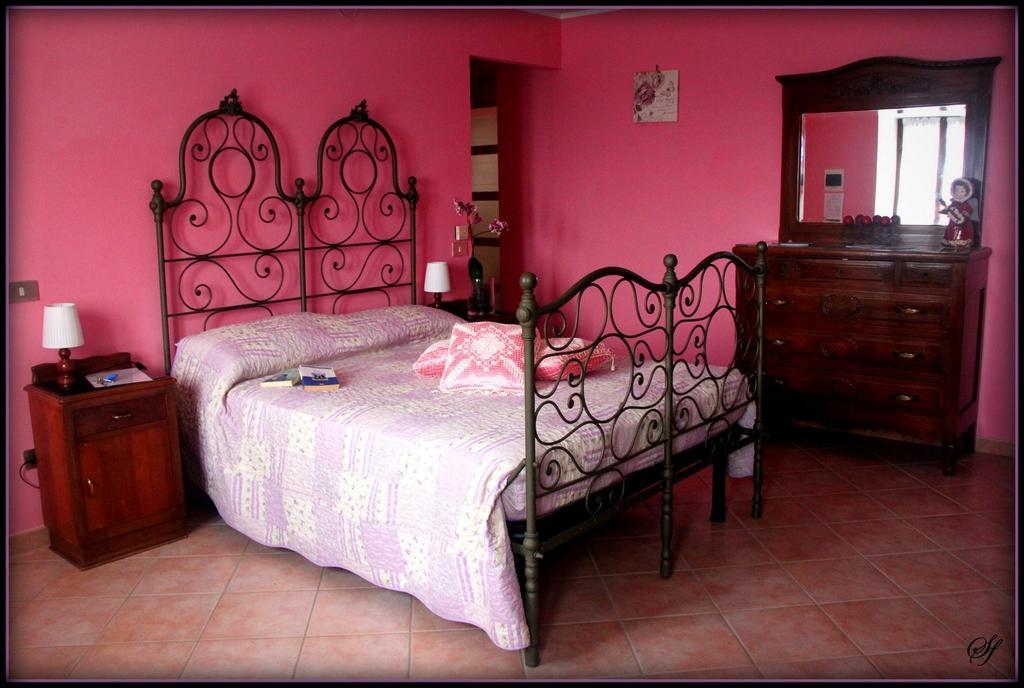 Bed And Breakfast Val D'Oche 카스텔 보글리오네 객실 사진